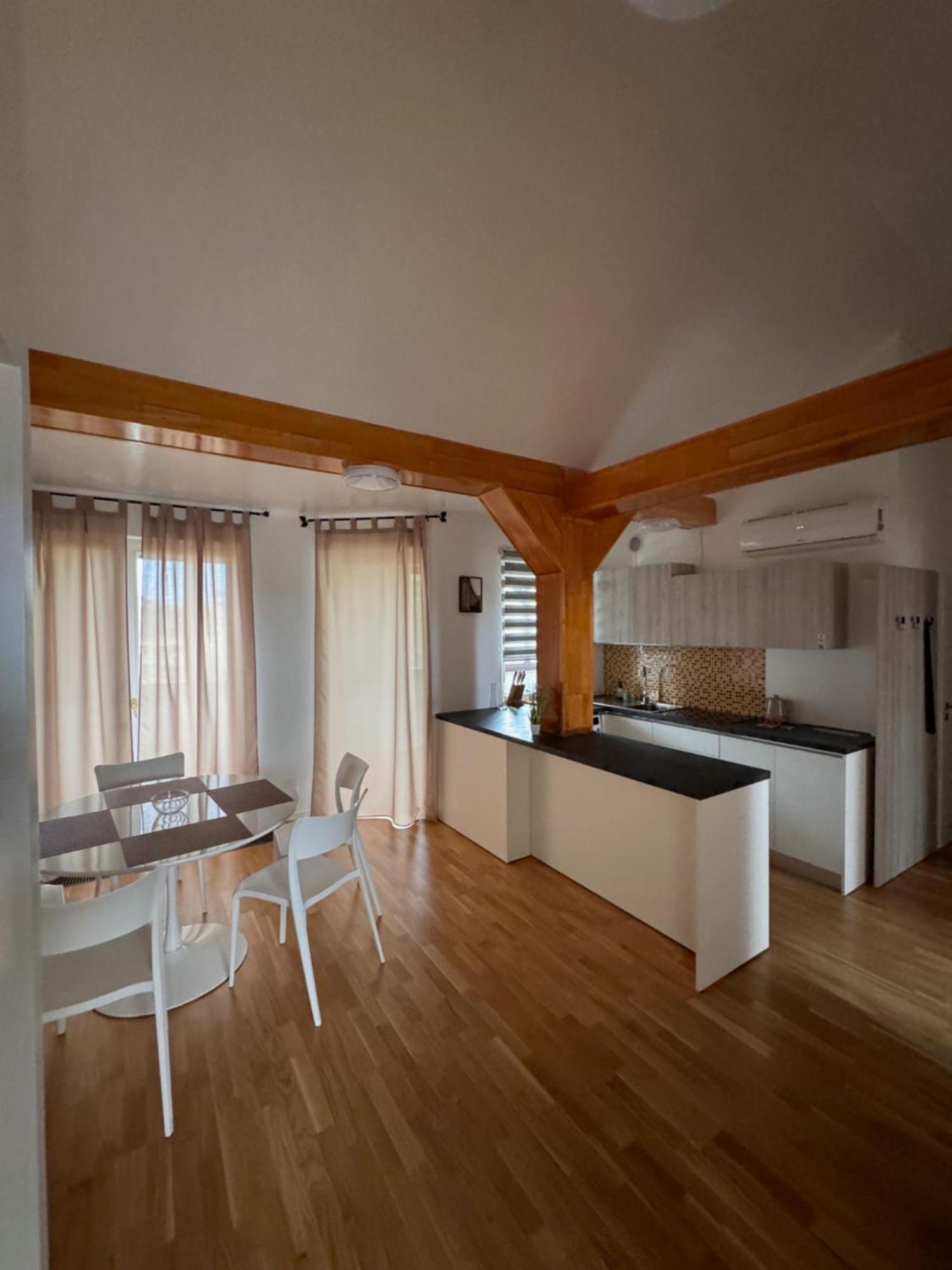 Arbes 20 - Family Apartment